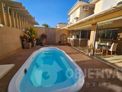 Casa de Condomínio com 3 Quartos para alugar, 200m² no Jardim Karaíba, Uberlândia