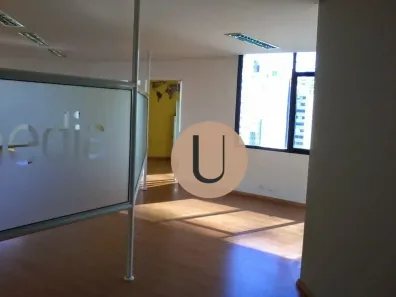 Sala Comercial para alugar, 140m² no Cidade Monções, São Paulo