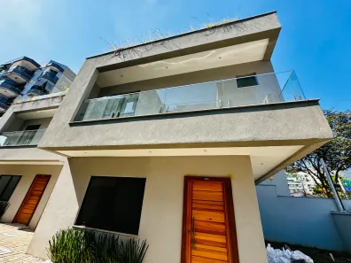 Casa de Condomínio com 4 Quartos à venda, 190m² no Freguesia (Jacarepaguá), Rio de Janeiro