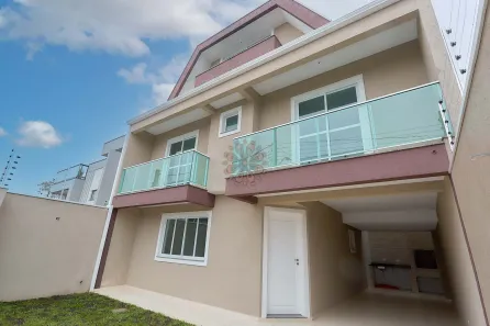 Sobrado com 3 Quartos à venda, 192m² no Santa Felicidade, Curitiba