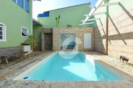 Casa com 5 Quartos à venda, 260m² no Piratininga, Niterói