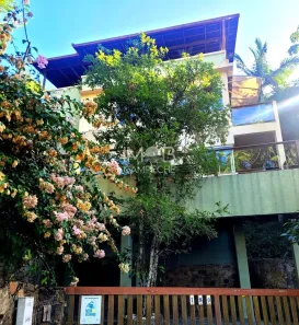 Casa com 3 Quartos à venda, 200m² no Lagoa da Conceição, Florianópolis