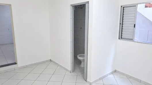 Casa com 1 Quarto para alugar, 55m² no Santa Maria, Osasco