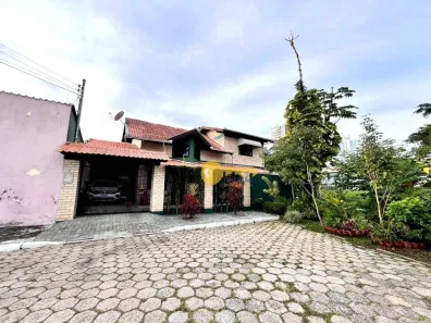Casa com 3 Quartos à venda, 206m² no Dom Bosco, Itajaí
