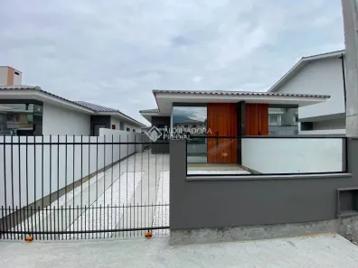 Casa com 3 Quartos à venda, 72m² no Nova Palhoça, Palhoça