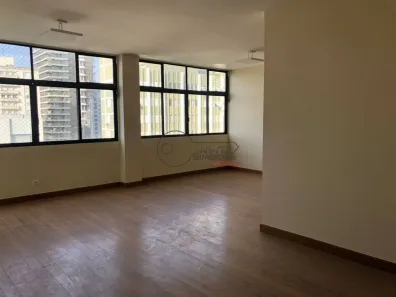 Apartamento com 3 Quartos para venda ou aluguel, 210m² no Itaim Bibi, São Paulo