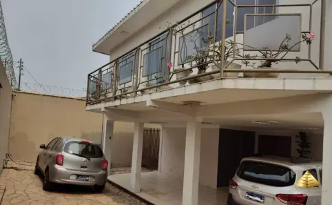 Sobrado com 3 Quartos à venda, 345m² no Terceiro, Cuiabá