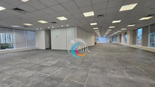 Sala Comercial para alugar, 223m² no Vila Olímpia, São Paulo