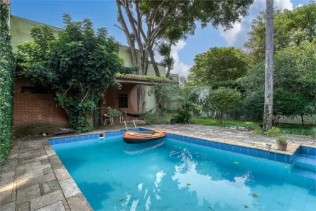 Casa com 6 Quartos para venda ou aluguel, 379m² no Jardim Petrópolis, São Paulo