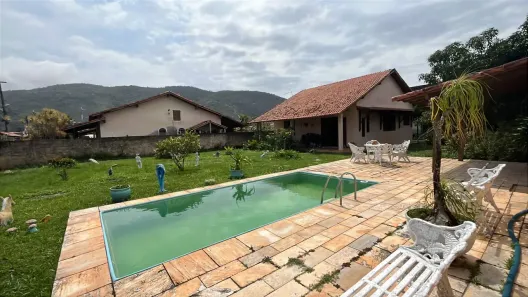 Casa com 2 Quartos à venda, 360m² no Barroco (Itaipuaçu), Maricá