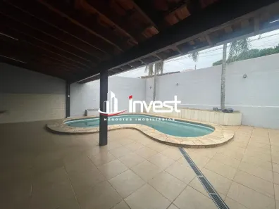 Casa com 4 Quartos para alugar, 575m² no Vila Frei Eugênio, Uberaba