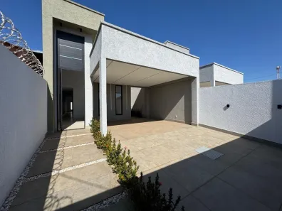 Casa com 3 Quartos à venda, 120m² no Setor Garavelo, Goiânia