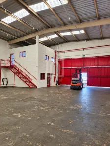 Galpão/Depósito/Armazém para alugar, 400m² no Iporanga, Sorocaba