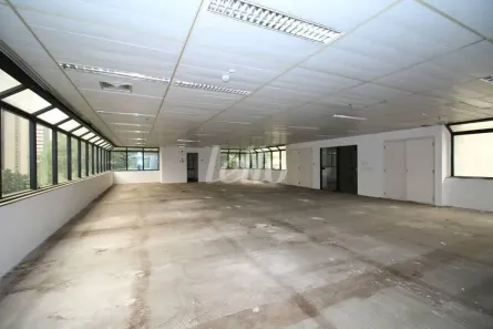 Sala Comercial à venda, 194m² no Cidade Monções, São Paulo
