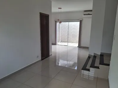Casa com 3 Quartos à venda, 260m² no Saraiva, Uberlândia