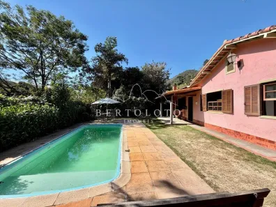 Casa com 3 Quartos à venda, 155m² no Bonsucesso, Petrópolis