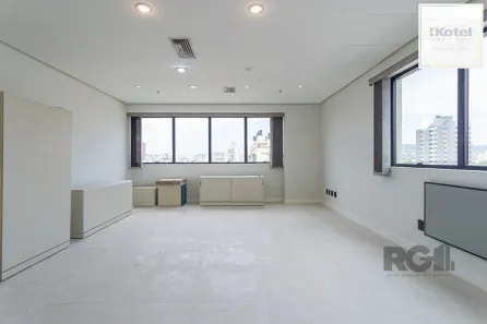 Sala Comercial à venda, 34m² no Menino Deus, Porto Alegre