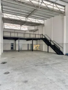 Galpão/Depósito/Armazém para alugar, 352m² no Serraria, Diadema