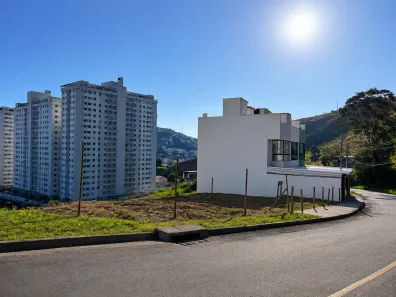Lote/Terreno à venda, 356m² no Santos Dumont, Juiz de Fora