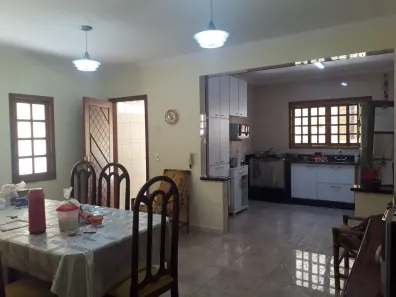 Sobrado com 3 Quartos à venda, 241m² no Vila Metalúrgica, Santo André
