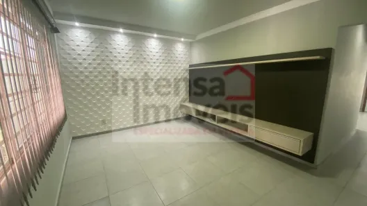 Casa com 3 Quartos à venda, 160m² no Parque São Cristóvão, Taubaté