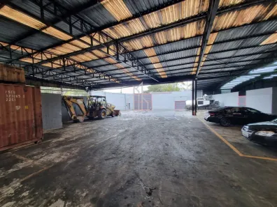 Galpão/Depósito/Armazém para alugar, 1400m² no Interlagos, São Paulo
