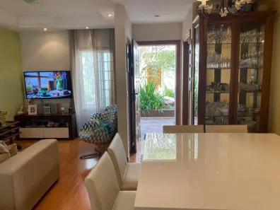Casa com 3 Quartos à venda, 200m² no Centro, Diadema