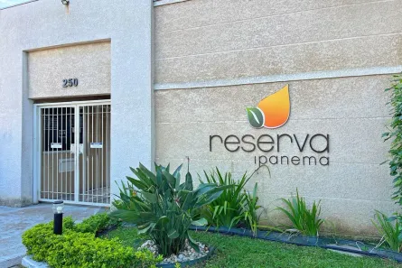 Apartamento com 3 Quartos à venda, 61m² no Cavalhada, Porto Alegre