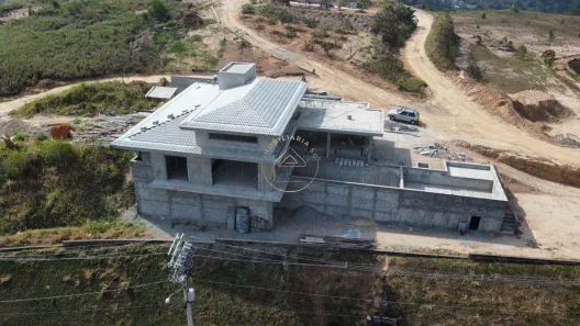 Fazenda/Sítio com 4 Quartos à venda, 1200m² no , Mairinque