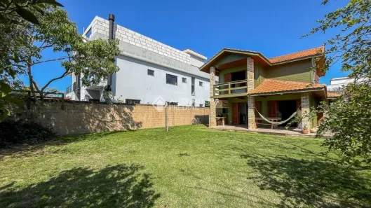 Casa com 2 Quartos à venda, 460m² no Campeche, Florianópolis