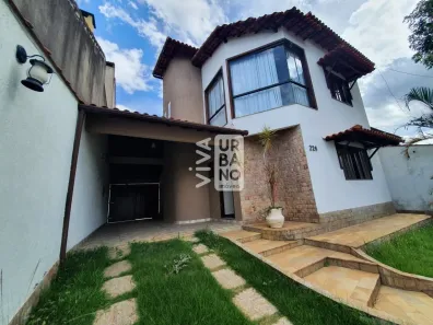 Casa com 3 Quartos à venda, 350m² no Jardim Amália, Volta Redonda