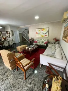 Sobrado com 4 Quartos à venda, 395m² no Adrianópolis, Manaus