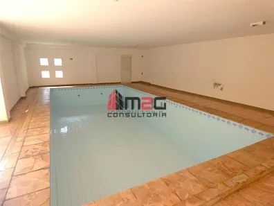Imóvel Comercial com 4 Quartos para venda ou aluguel, 584m² no Vila Ipojuca, São Paulo