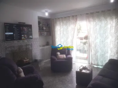 Casa de Condomínio com 3 Quartos à venda, 240m² no Parque das Nações, Santo André