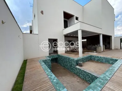 Casa de Condomínio com 5 Quartos à venda, 490m² no Nova Uberlândia, Uberlândia