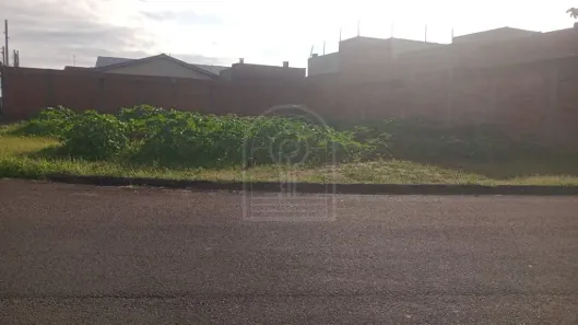 Lote/Terreno à venda, 214m² no Jardim Boa Vista II, Araraquara