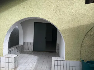 Imóvel Comercial com 3 Quartos para alugar, 125m² no Balneario Mongaguá, Mongaguá