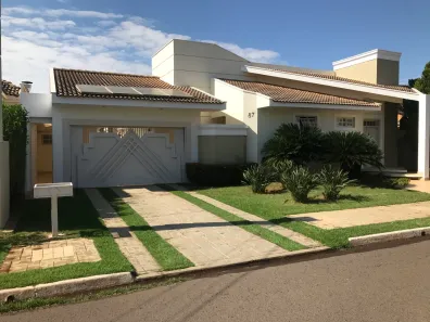Casa de Condomínio com 3 Quartos para alugar, 360m² no Aeroporto, Araçatuba