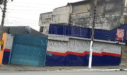 Galpão/Depósito/Armazém à venda, 430m² no Jardim Caguassu, São Paulo