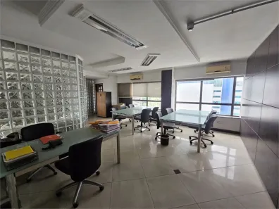Sala Comercial à venda, 197m² no Centro, Santos
