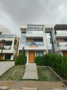 Casa de Condomínio com 4 Quartos para venda ou aluguel, 212m² no Parque Rincão, Cotia