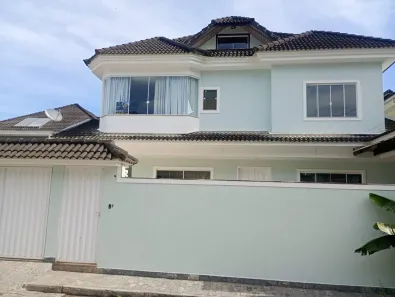 Casa de Condomínio com 4 Quartos para alugar, 250m² no Vargem Pequena, Rio de Janeiro
