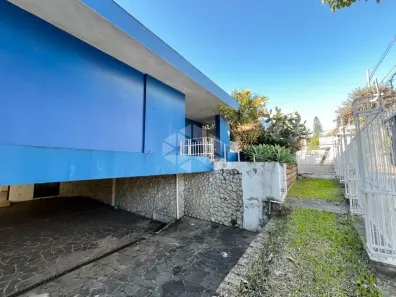 Prédio Comercial para alugar, 350m² no São João, Porto Alegre