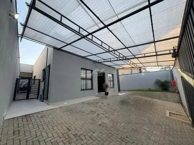 Casa com 3 Quartos à venda, 135m² no Jardim dos Oliveiras, Campinas