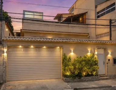 Casa com 3 Quartos à venda, 150m² no Irajá, Rio de Janeiro