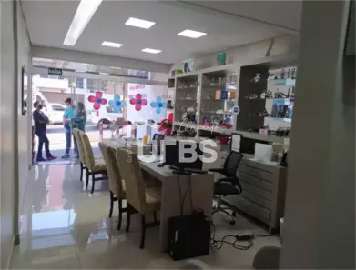 Imóvel Comercial à venda, 477m² no Tabajaras, Uberlândia