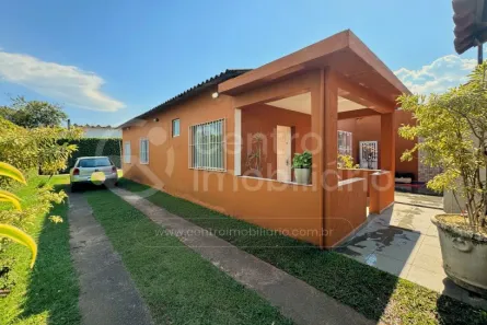 Casa com 2 Quartos à venda, 107m² no Centro, Peruíbe