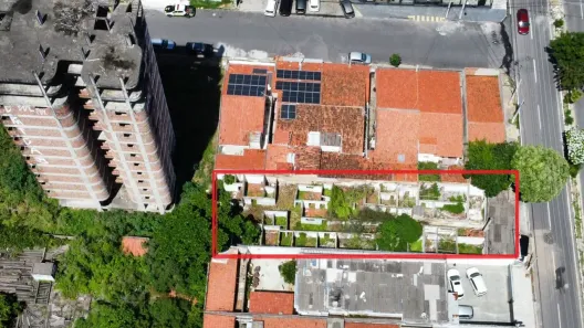 Lote/Terreno à venda, 472m² no Barro Vermelho, Natal