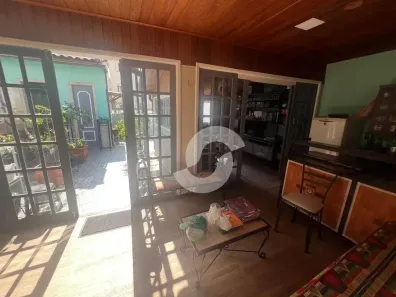 Casa com 5 Quartos à venda, 257m² no Icaraí, Niterói