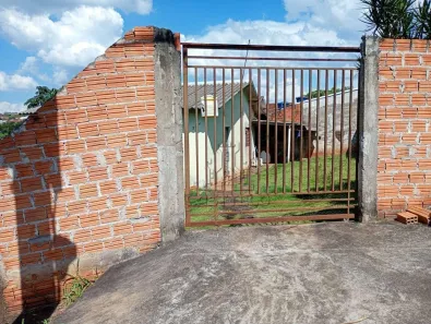Casa com 2 Quartos à venda, 75m² no Conjunto Cafezal 1, Londrina